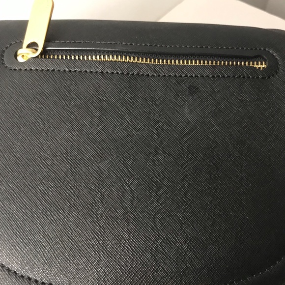 Authentic Marc Jacobs Black Genuine Leather Classic Flap Med Shoulder Handbag - Picture 5 of 8